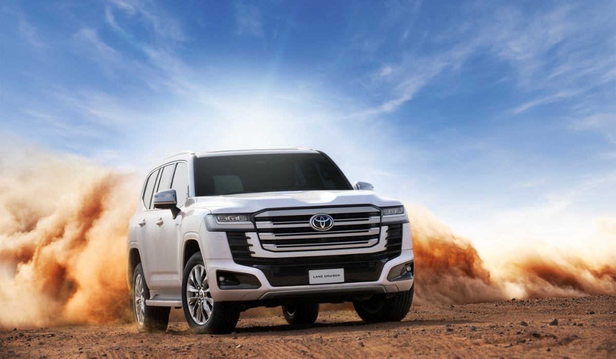 Al Abdulghani Motors Unveils First Ever Hybrid Land Cruiser in Qatar